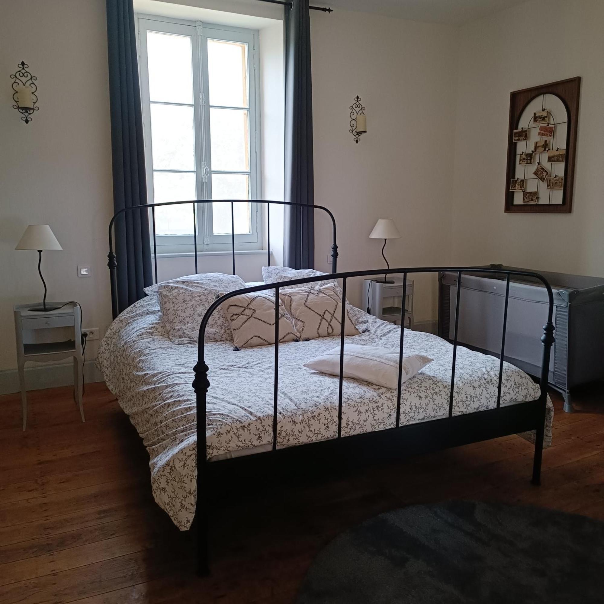 Bed and Breakfast Baladous Montgaillard-de-Salies Habitación foto